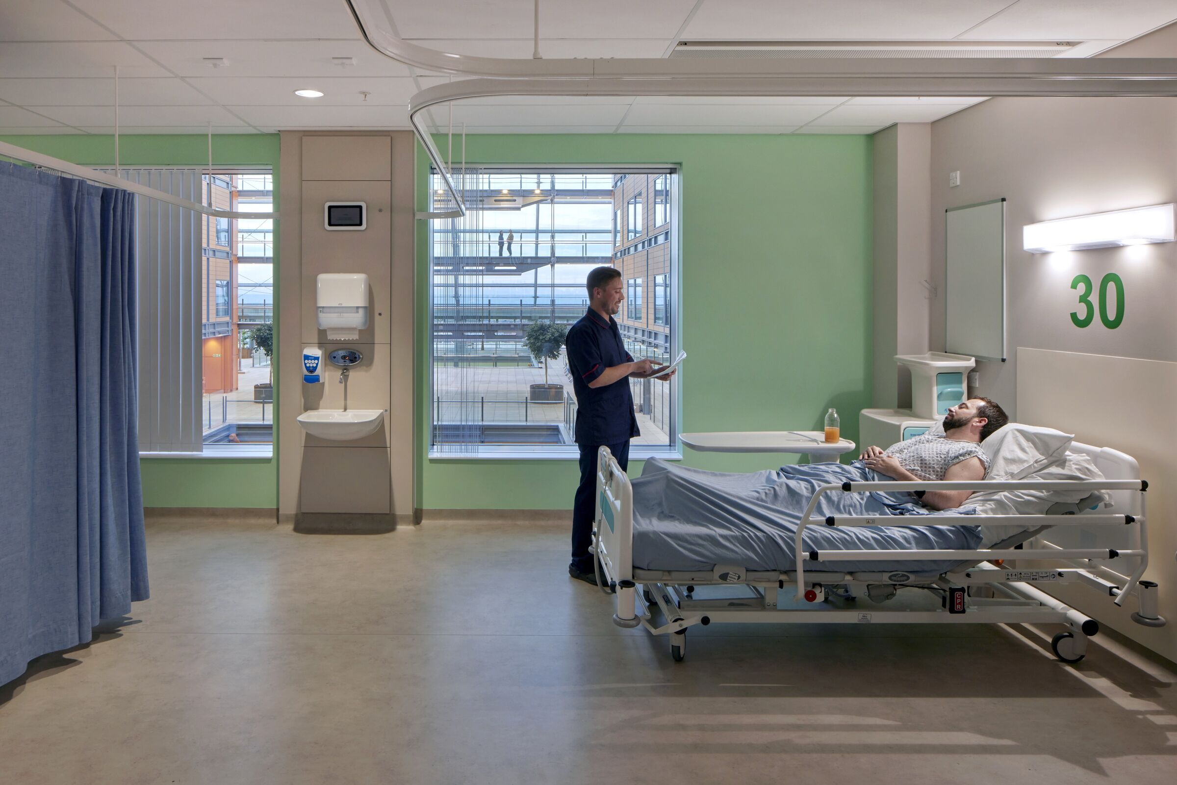 HKS Cagni Williams Sonnemann Toon Midland Metropolitan hospital (MMUH) NHS Trust Sandwell West Birmingham