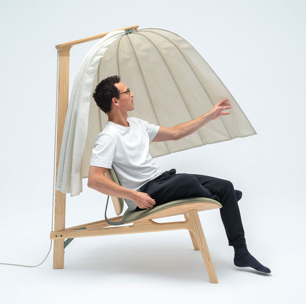 Ghe van phong Shanti Futurewave Inner Design