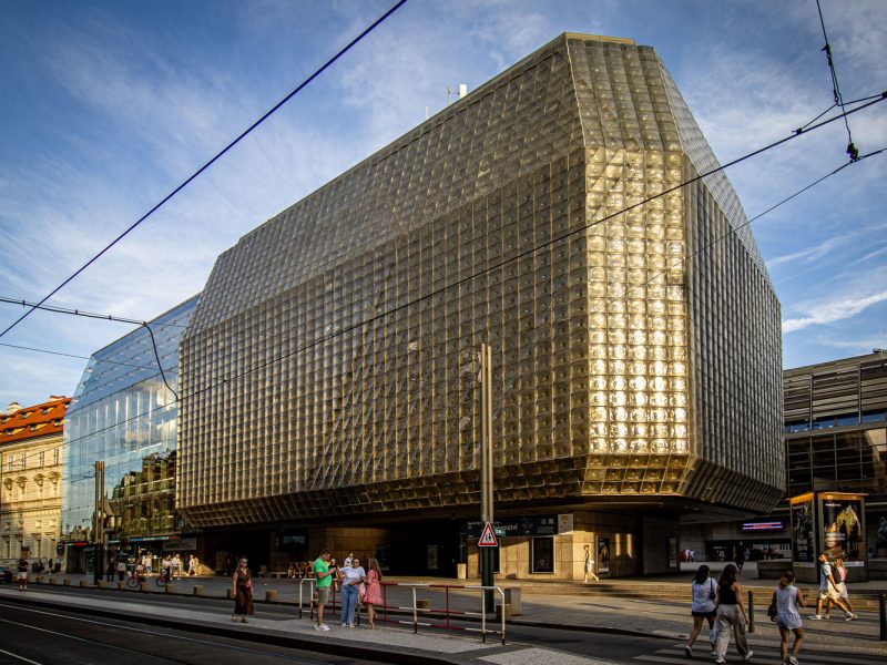 Nová Scéna: Khía cạnh đương đại của Nhà hát Quốc gia Prague