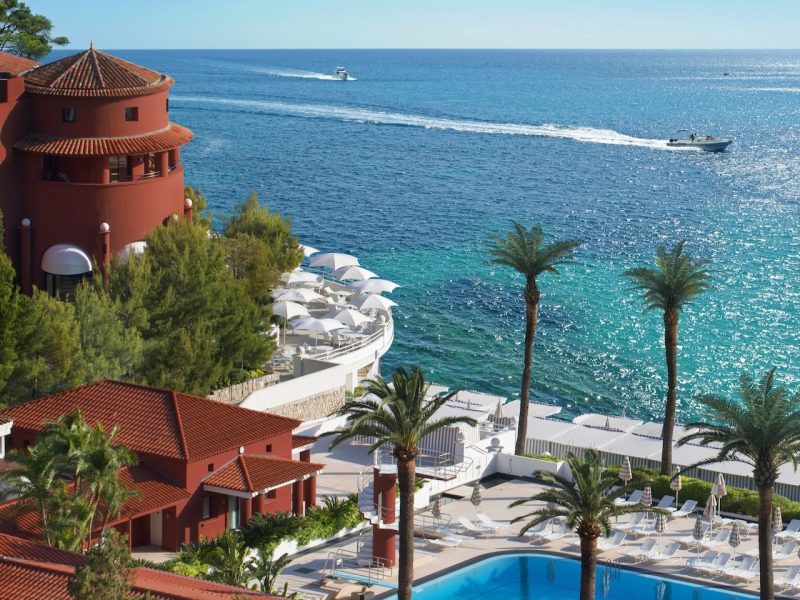 Khách sạn Monte-Carlo Beach: Bản giao hưởng của thiên nhiên và di sản Địa Trung Hải
