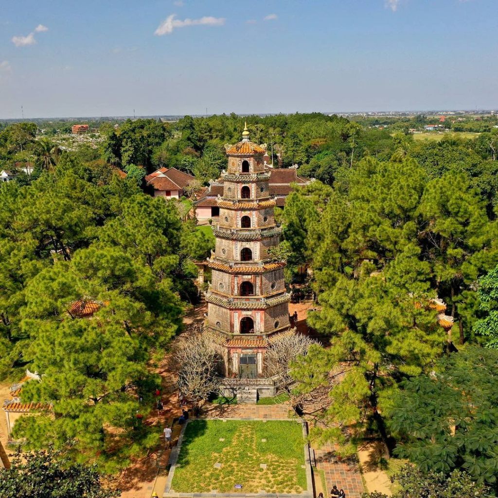 thap phuoc duyen thien mu pagoda hue