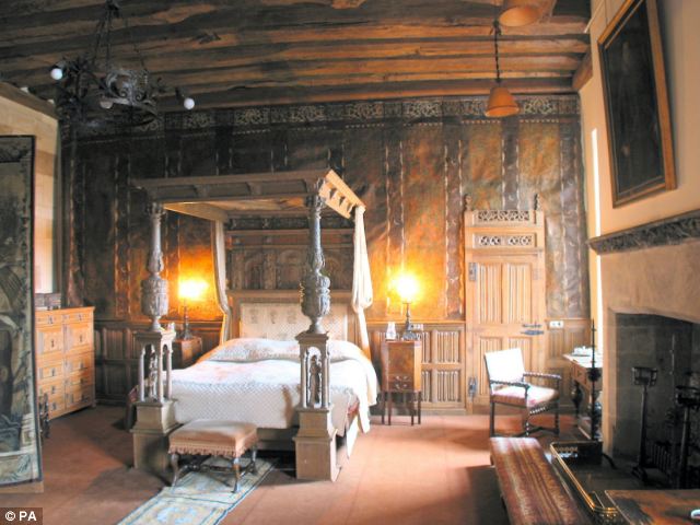 bedroom lich su co dien