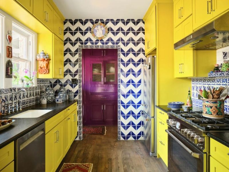 10 ý tưởng tân trang nhà bếp với hệ tủ kệ