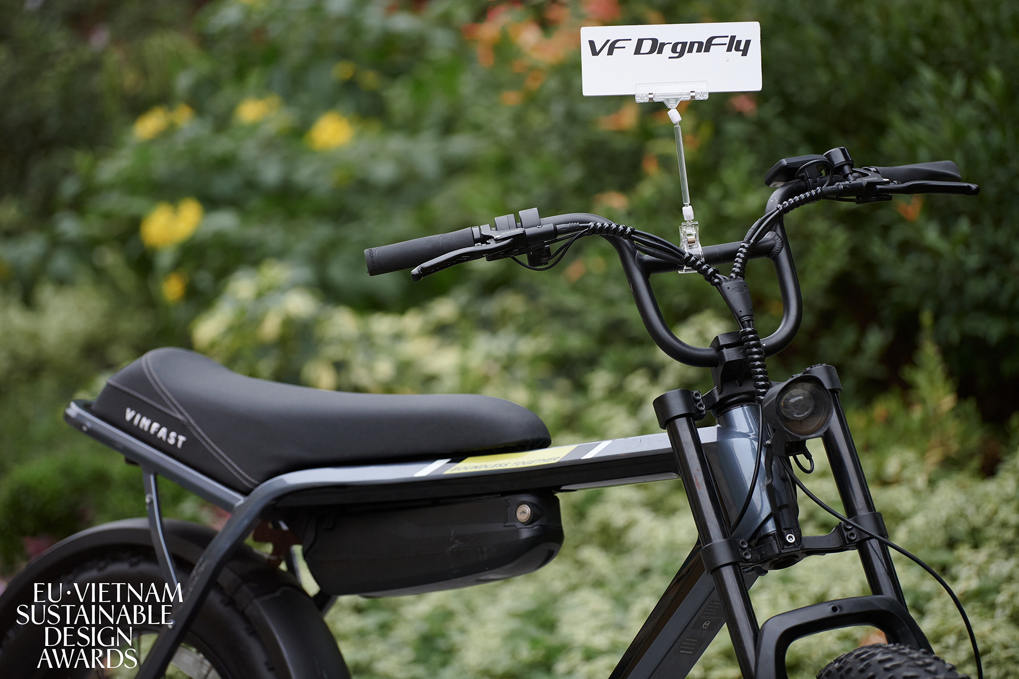 vinfast drgnfly xe dap dien