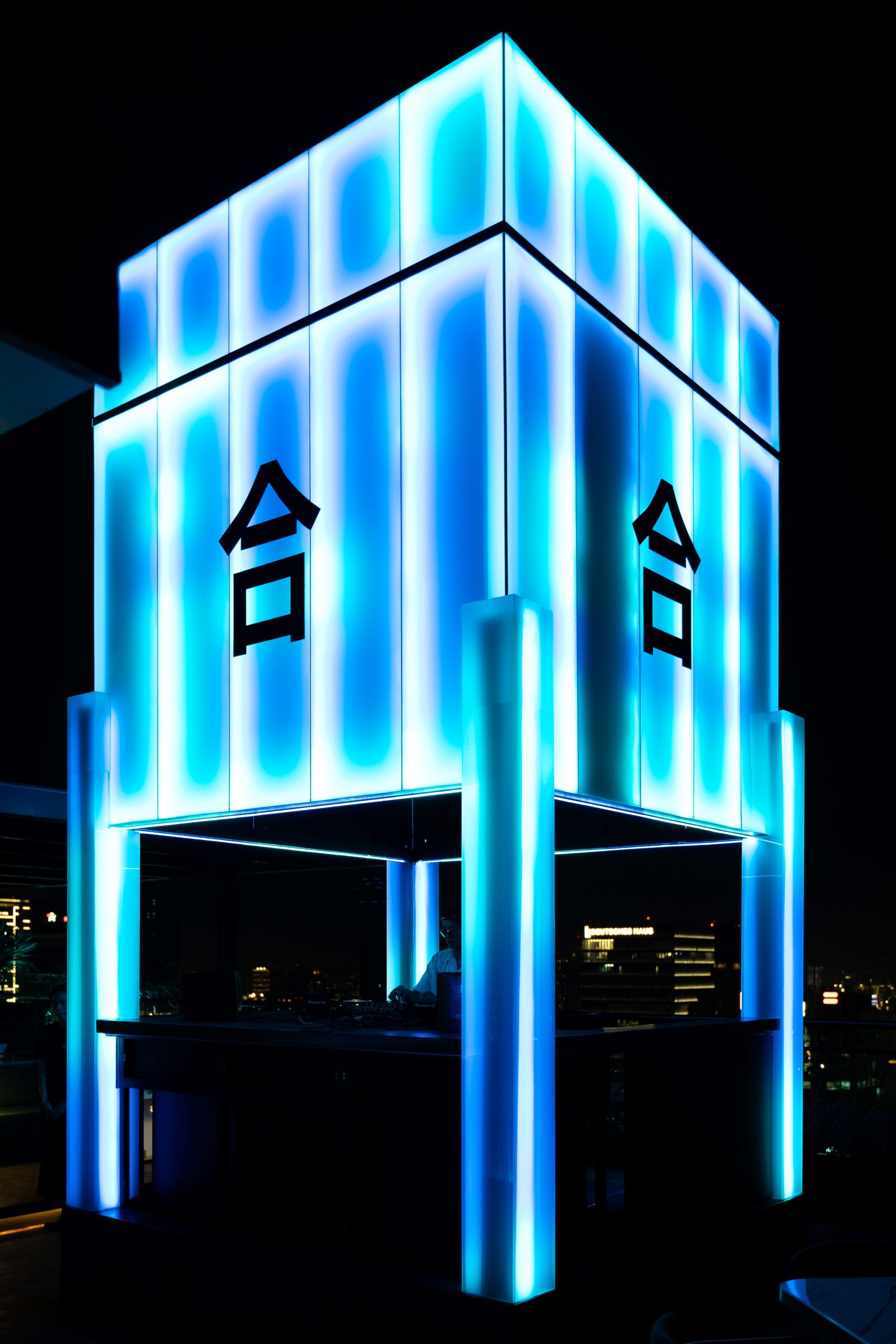 da hop skybar restaurant MARS Architects
