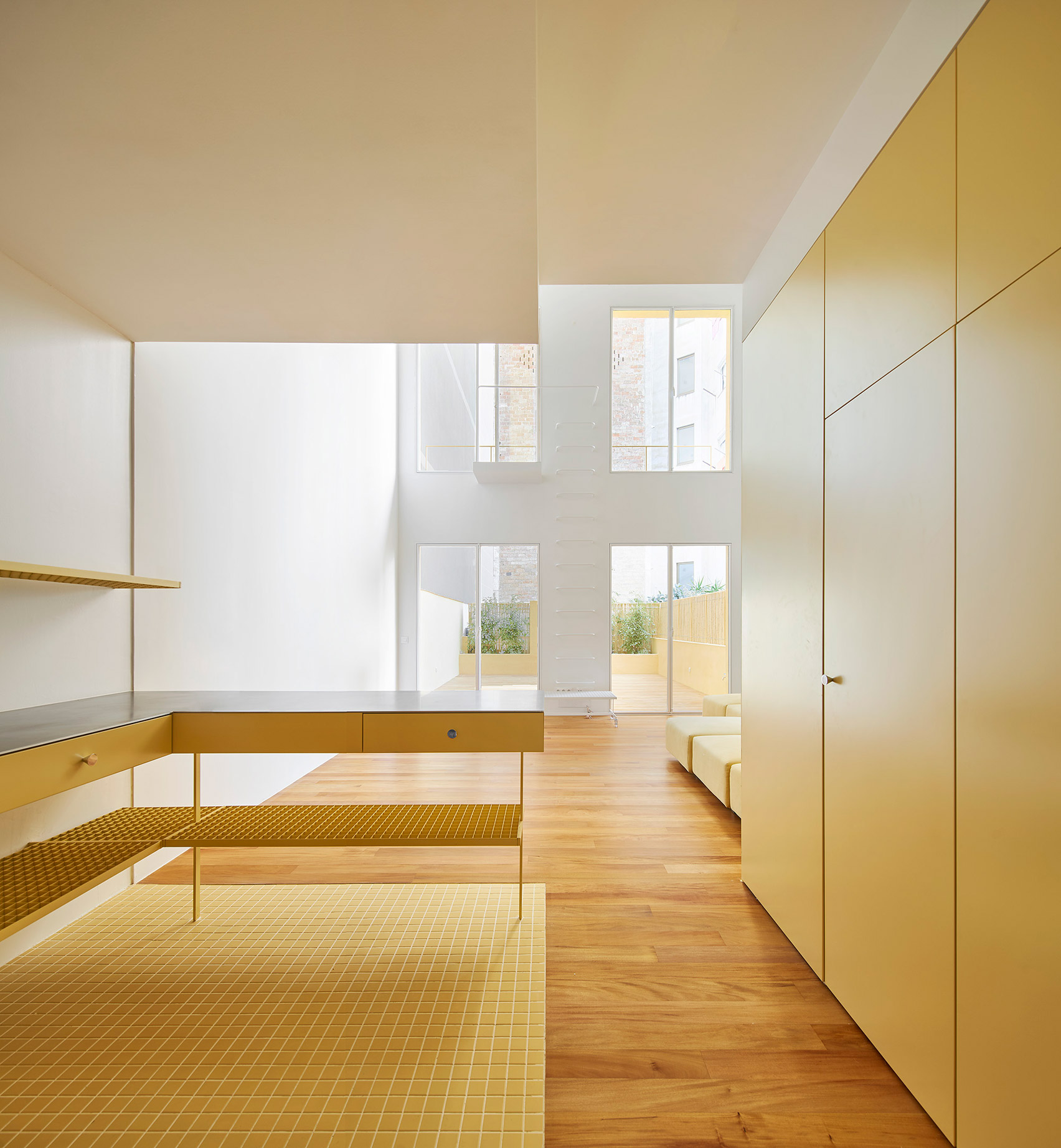 vang bo buttery yellow Duplex spain Arquitectura-G