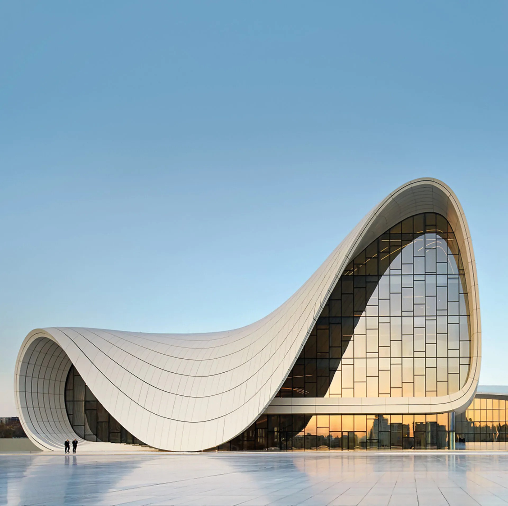 Heydar Aliyev Center Zaha Hadid toa nha kien truc sang tao