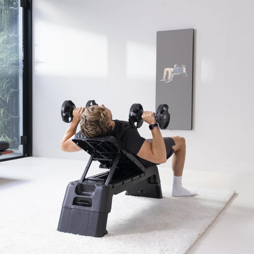 Smart Fitness MagicFit guong thiet bi nha thong minh