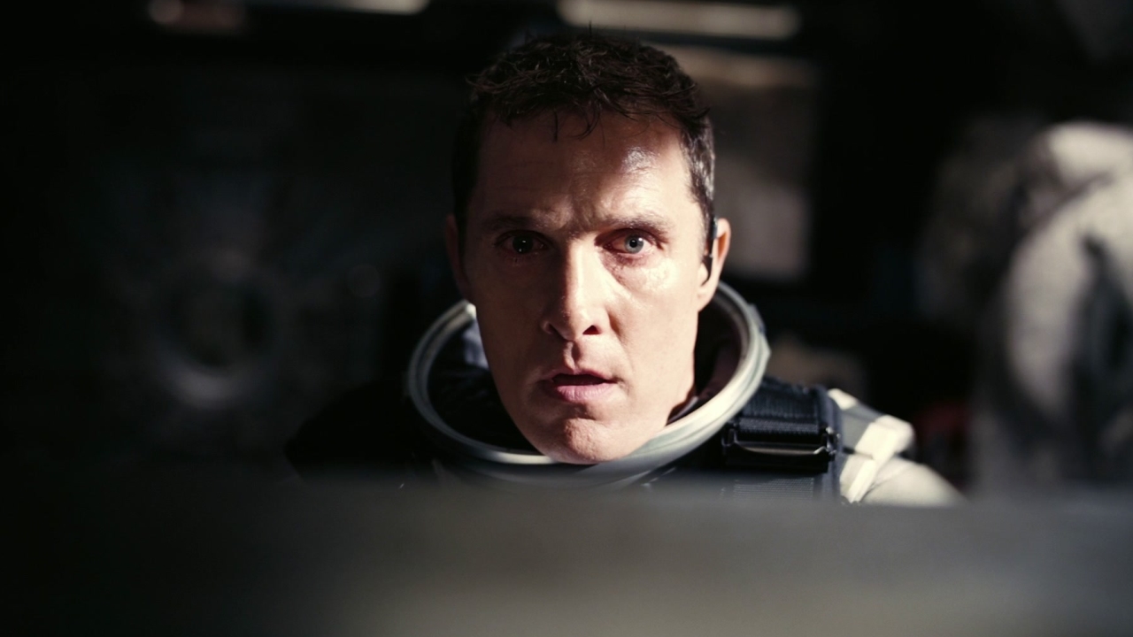 boi canh interstellar Christopher Nolan Kip Thorne Joseph Cooper Matthew McConaughey Brand Anne Hathaway