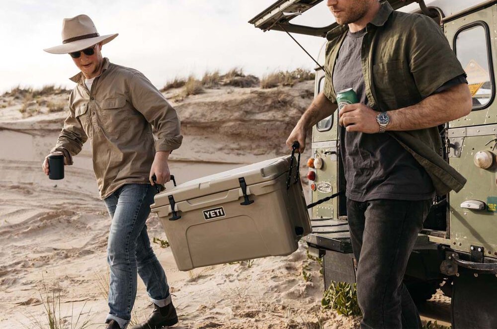 vat dung tien nghi camping Tundra 65 Cooler YETI
