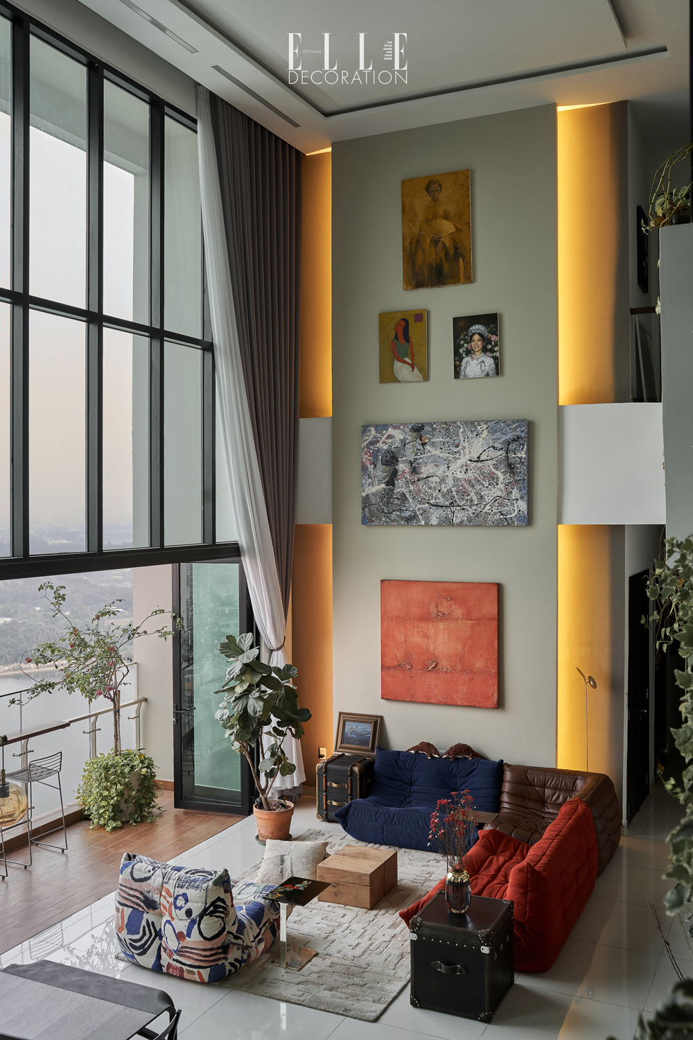 Khong gian song ca si Hong Nhung can ho penthouse tran cao duplex