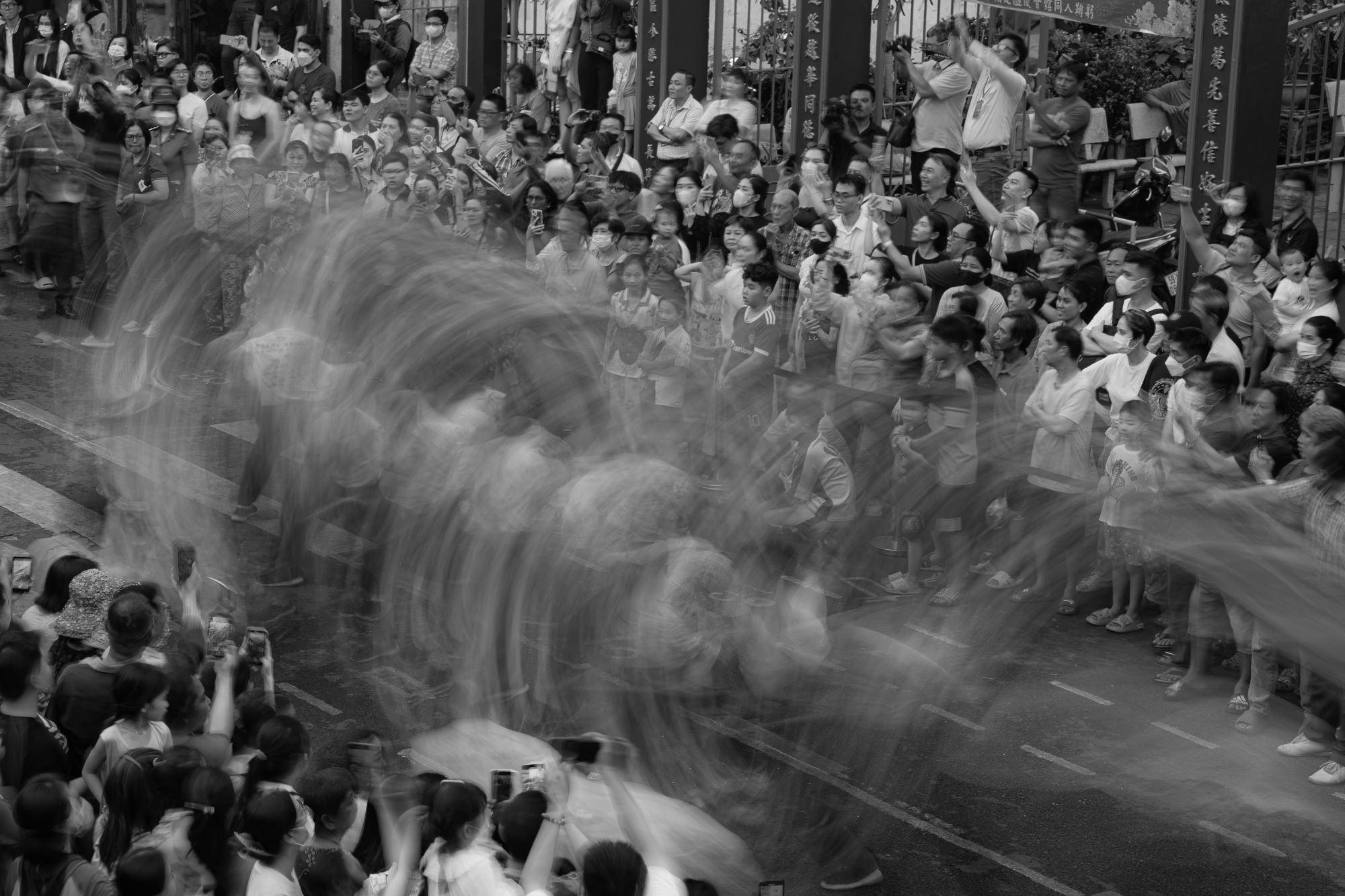 mua rong le hoi duong pho noirfotocontest 2024