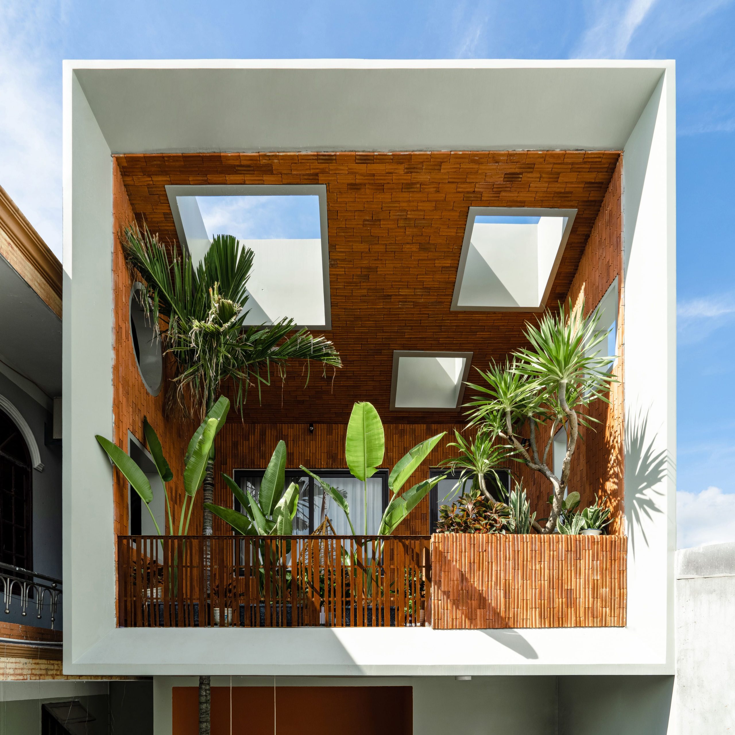 nha ong ai nghia NAQI & Partners