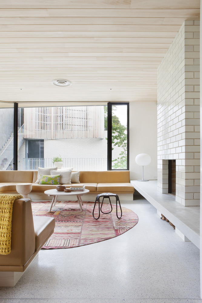 polished concrete The Brick Clare Cousins Architects phong khach san be tong