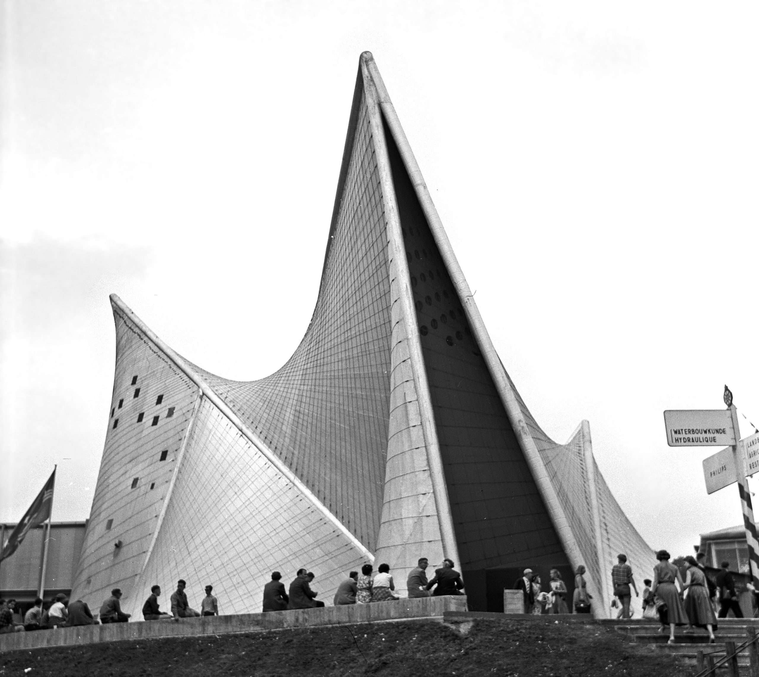 Philips Pavilion kien truc expo brussels 1958