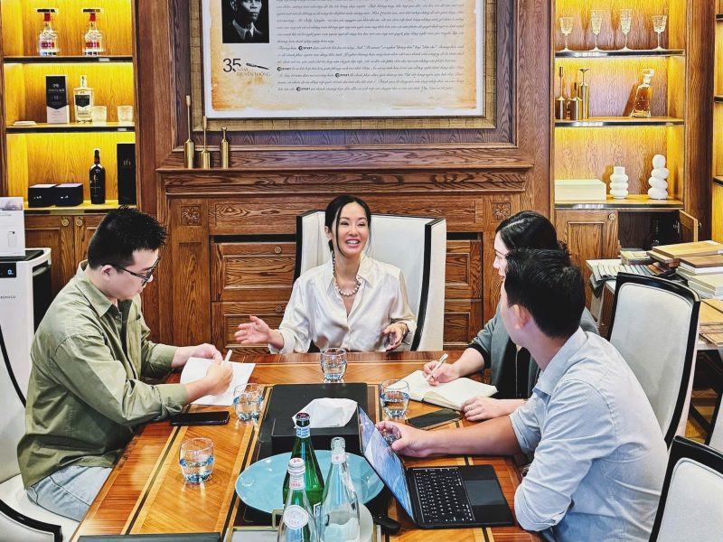 Bsmart và Diva Hồng Nhung: Mối duyên lành đồng điệu