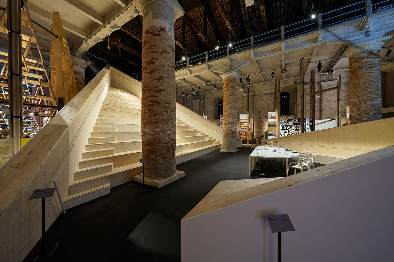 venice architecture biennale kien truc su carlo ratti christopher hawthorne