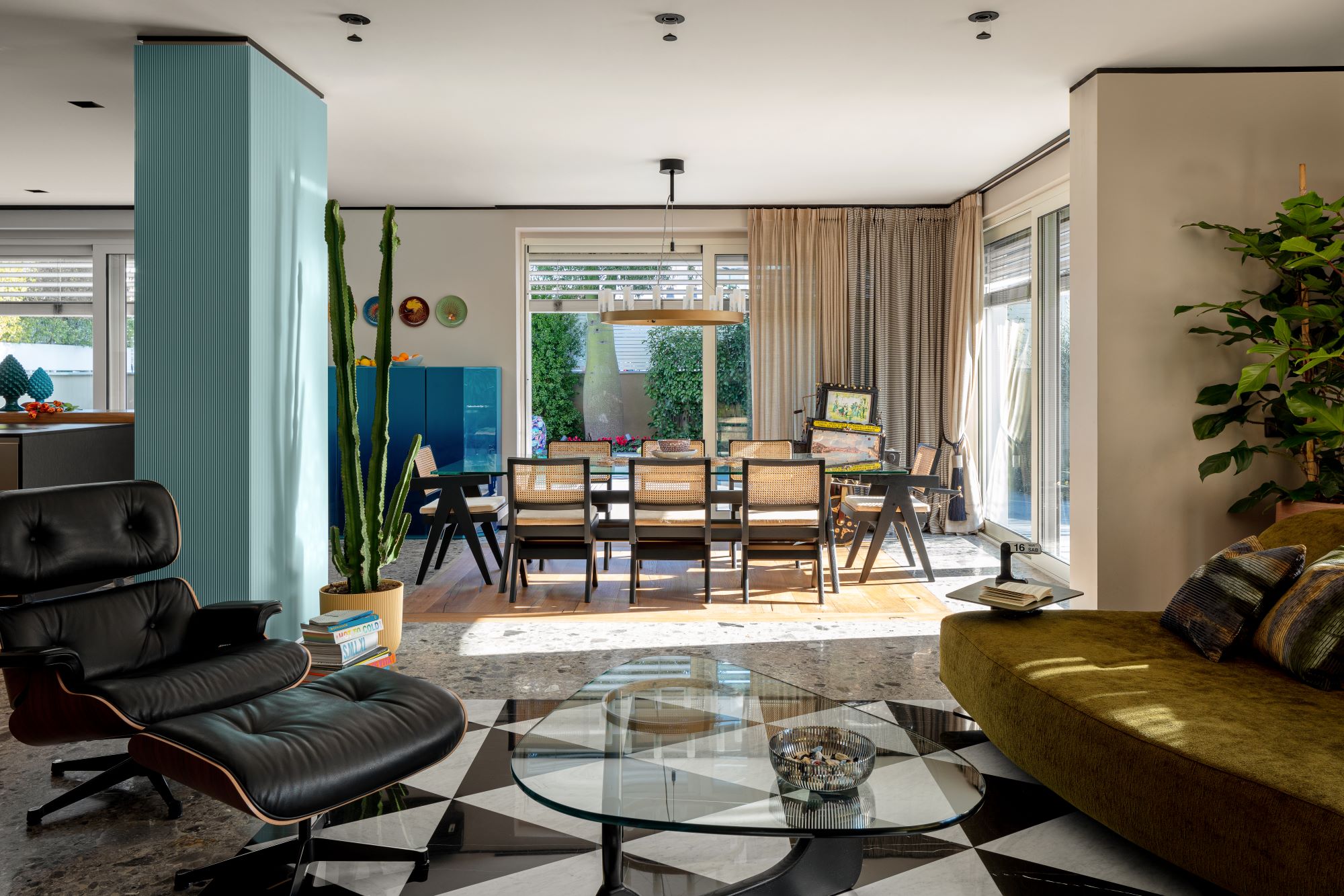 phong an noi that phong khach eames chair 