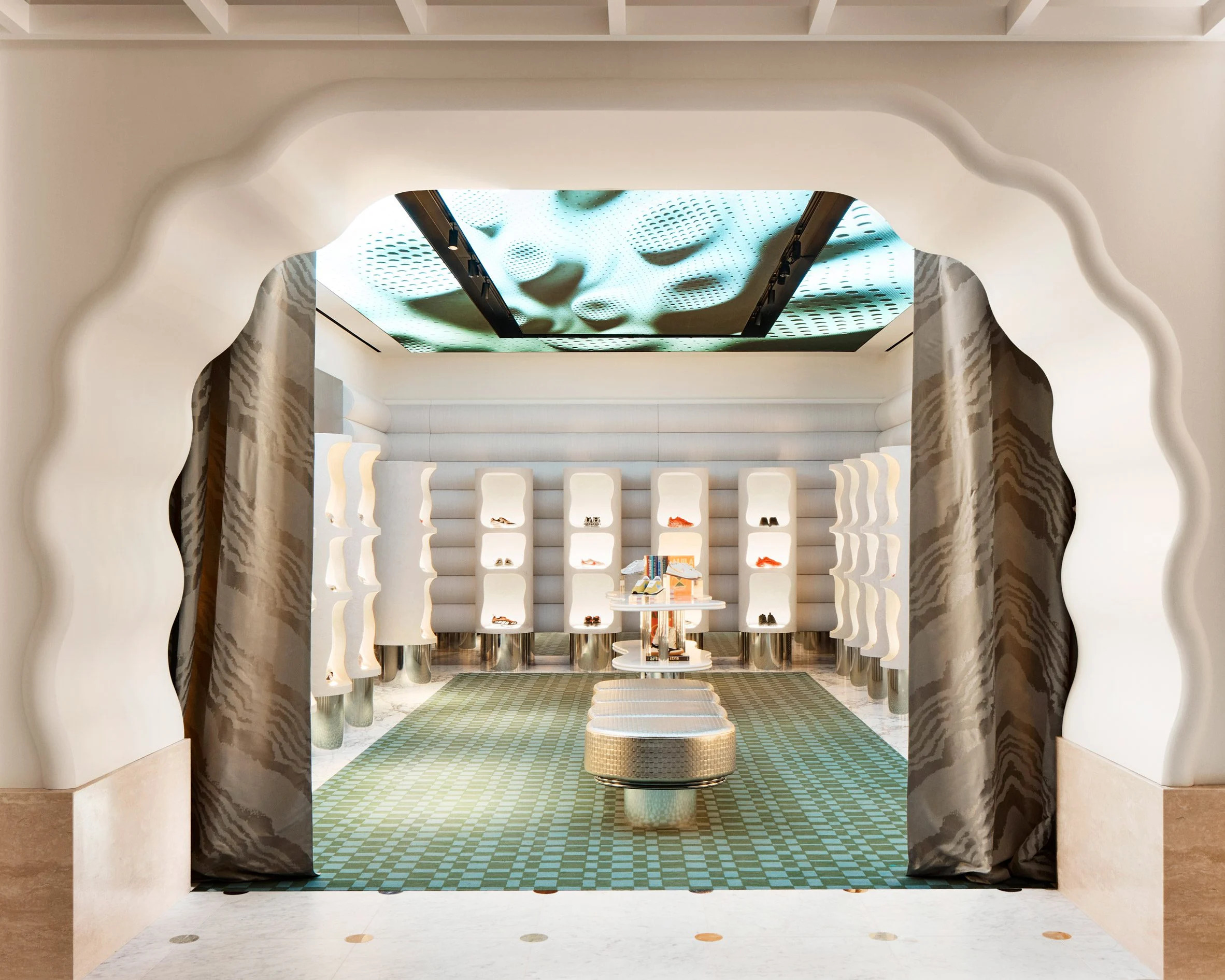 phong cach art deco New York Red Room