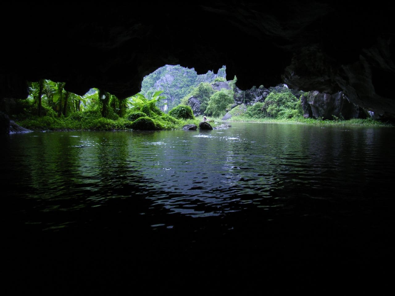 bich dong ninh binh hang ca hang hai hang ba chua ha chua trung chua thuong