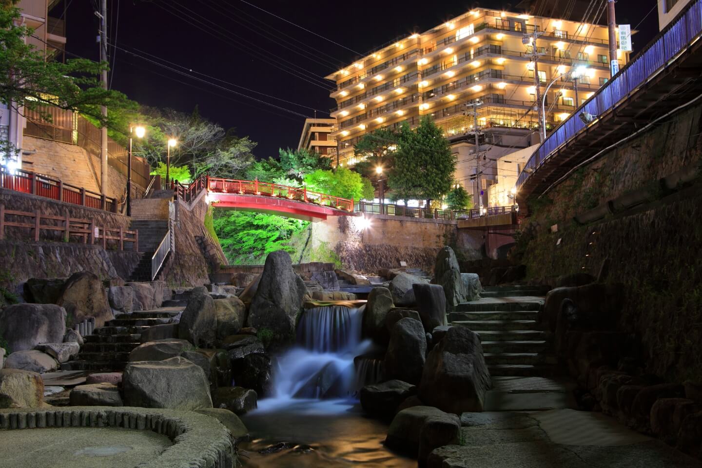 Suoi nuoc nong hot stream Arima Onsen nhat ban
