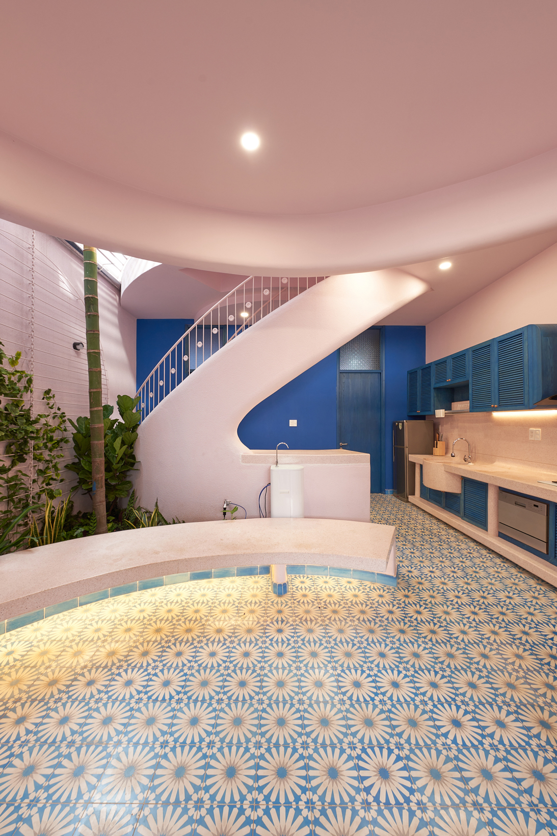 gach bong lat san nha dep viet nam the gioi Pinky House KHUÔN Studio