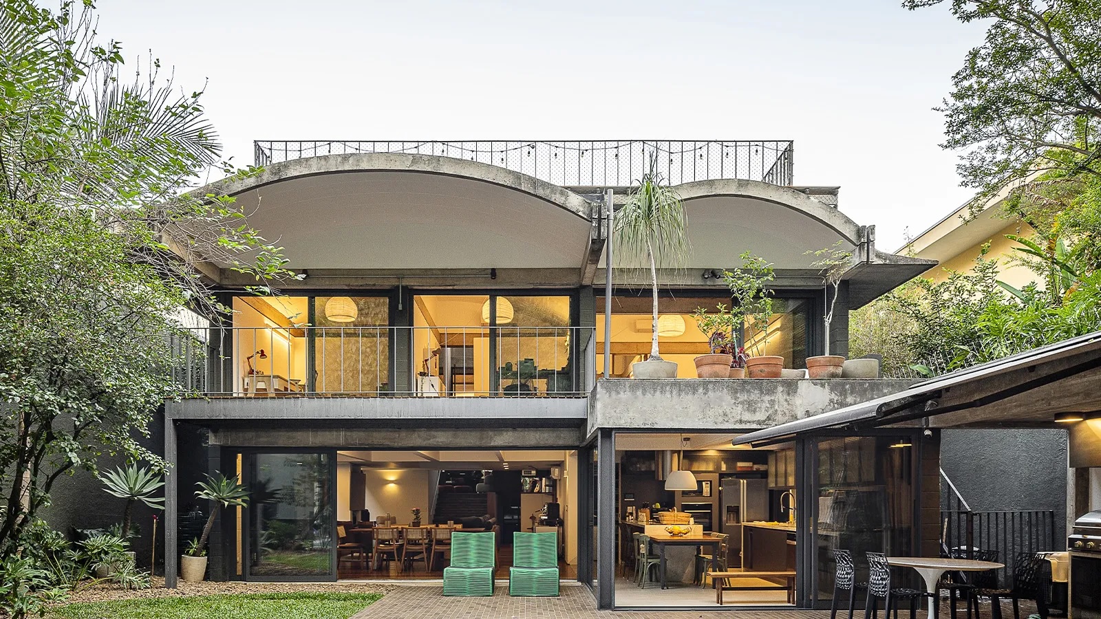 brutalism arches house brazil nhiet doi