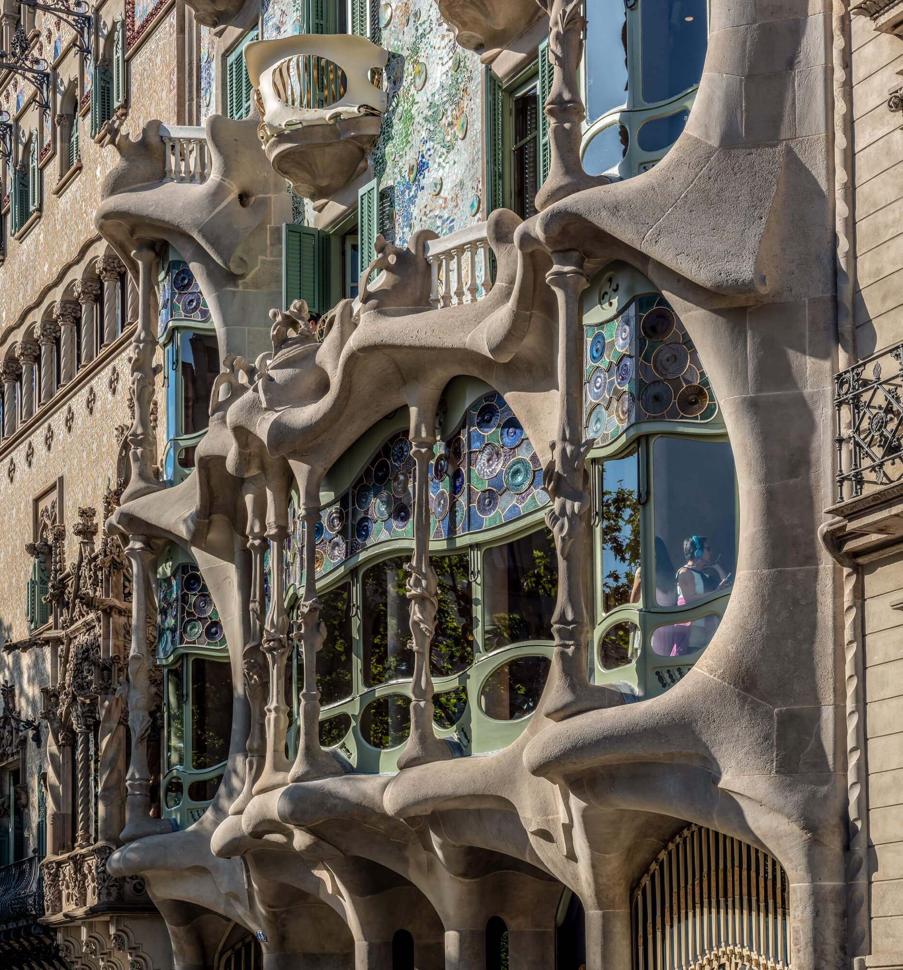 Casa Batllo kien truc barcelona di san mat tien lan can