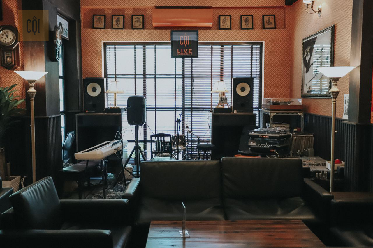 quan cafe vinyl cafe COI Saigon