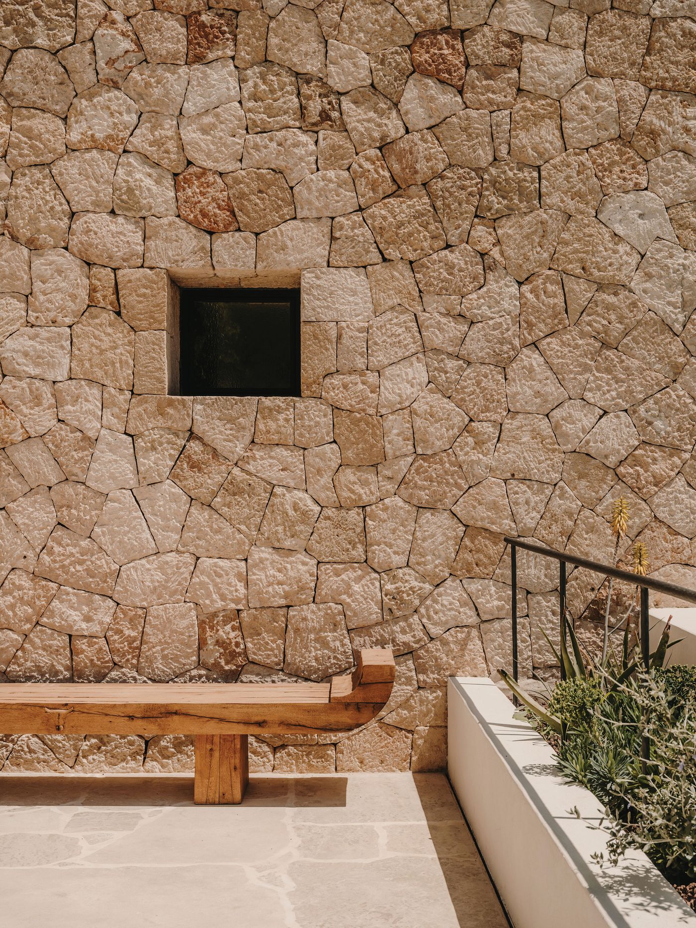 Villa Infinity: Khu nghỉ dưỡng mang dấu ấn di sản Ibiza