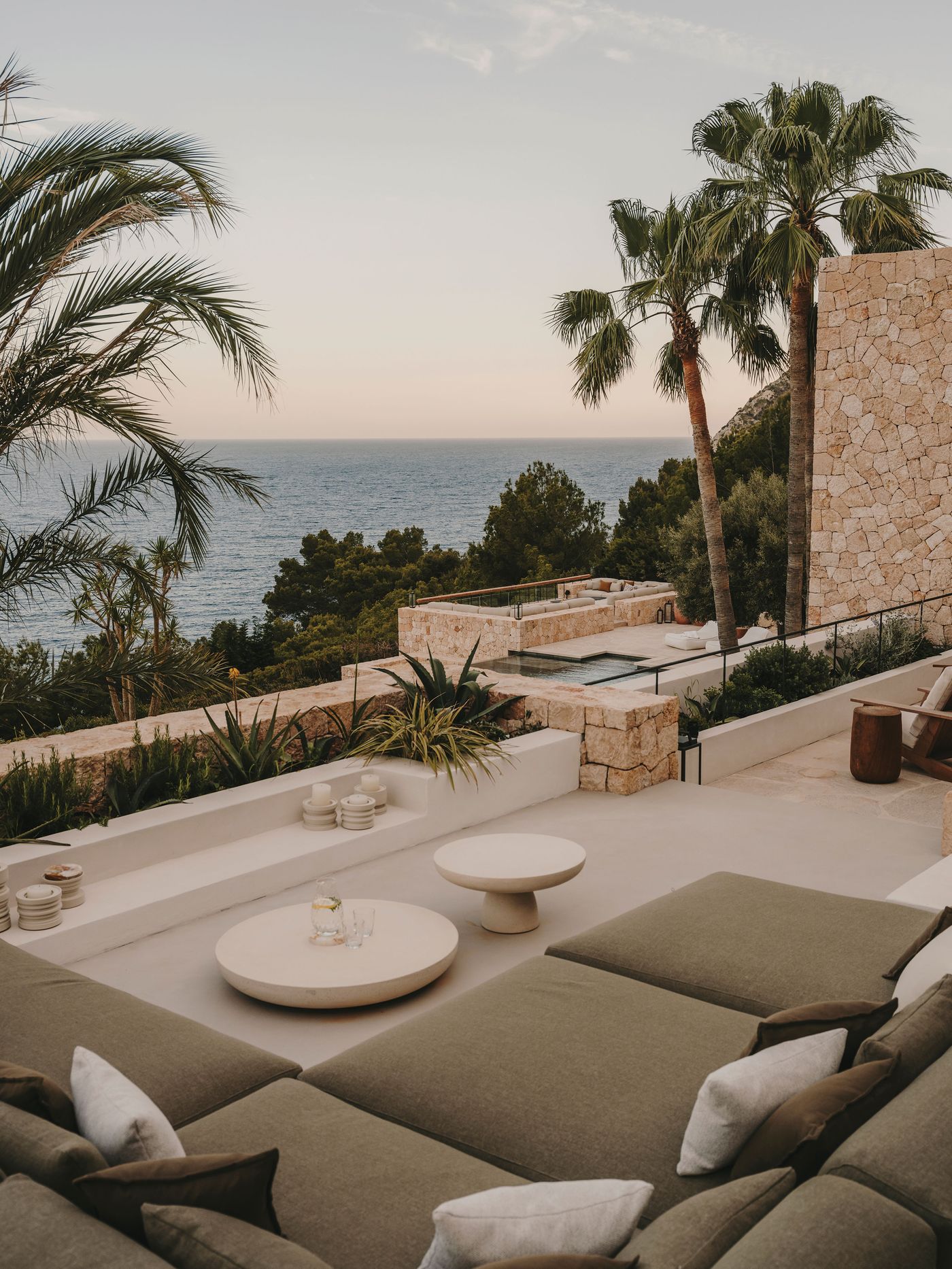 biet thu villa dia trung hai ngoai that Infinity Es Cubells Ibiza K-Studio