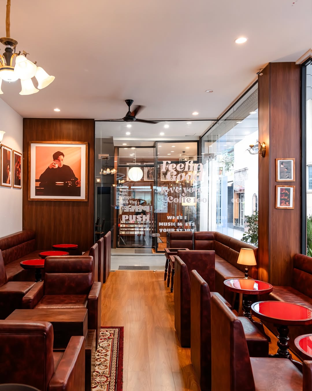 quan cafe dia than vinyl cafe 15.22 Café nguyen thi minh khai dinh cong trang