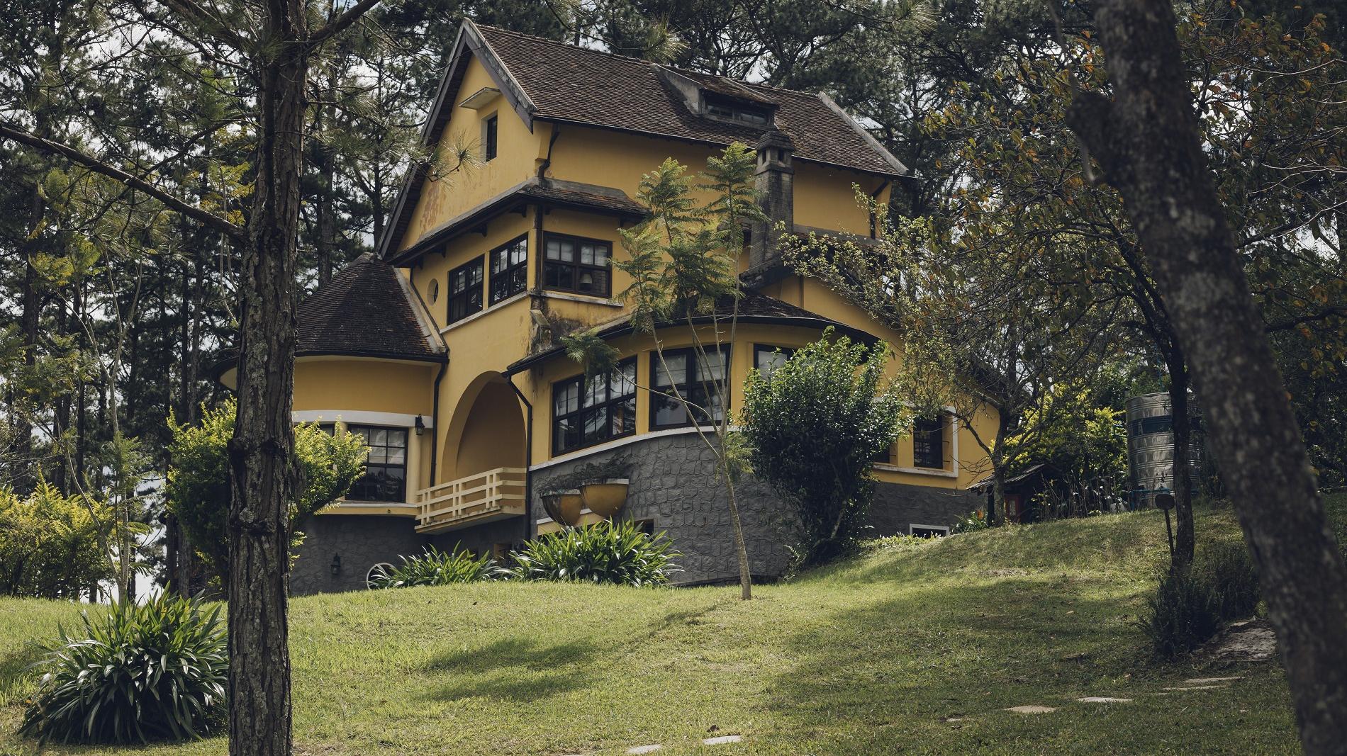 Ana Mandara Villas Dalat kien truc phap co khach san