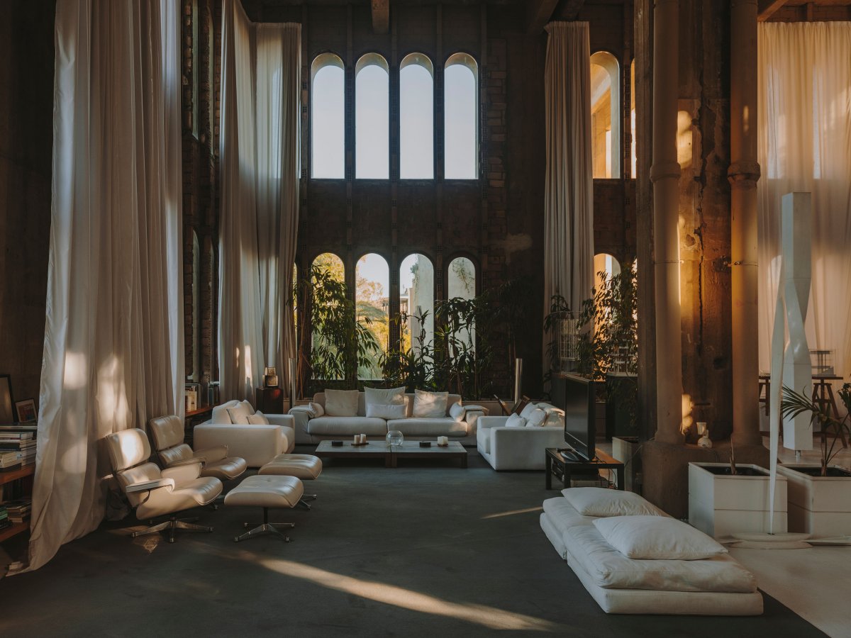 noi that phong khach la fabrica kien truc su ricardo bofill