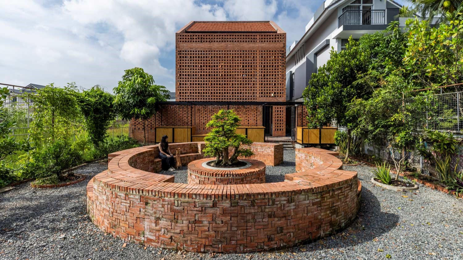 Nhà Bè House: Kiến trúc của gắn bó và trở về