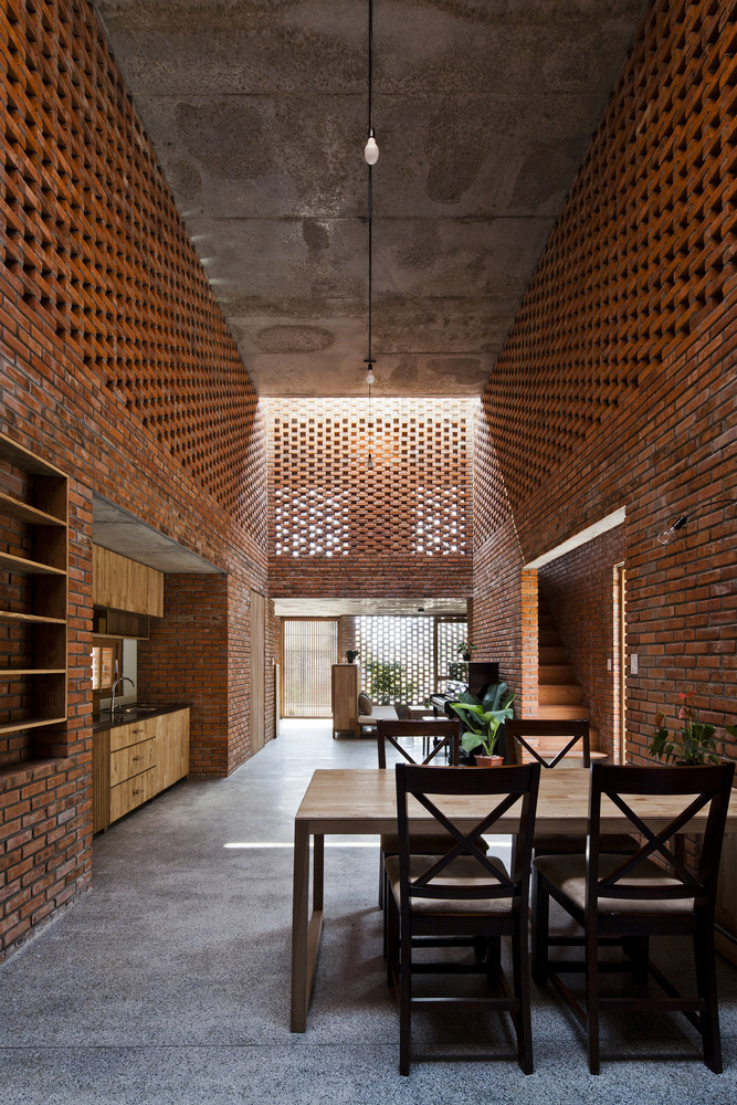 Termitary House nha gach tropical space 