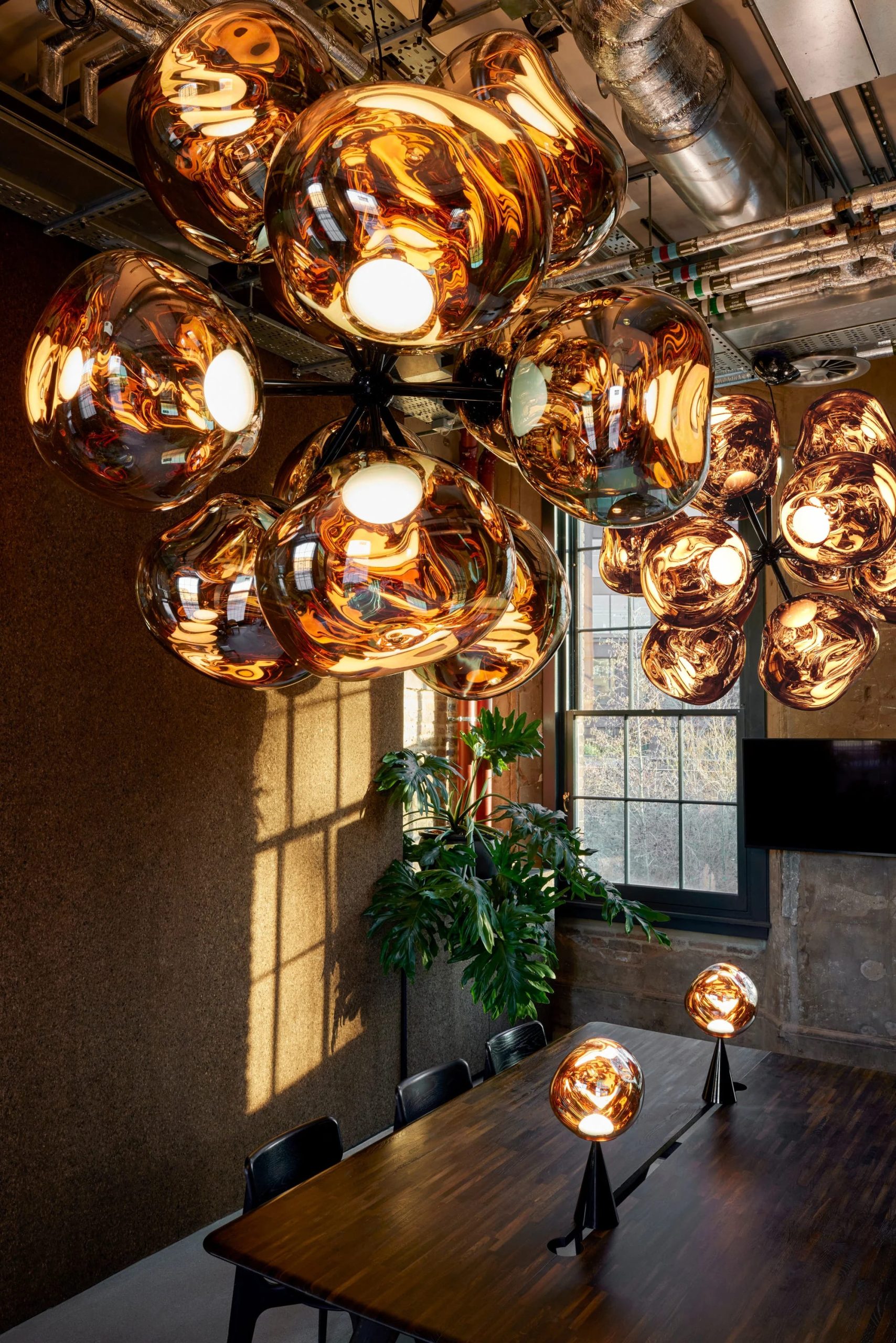 den tha den tran pendant lamp Melt Burst Chandelier Tom Dixon