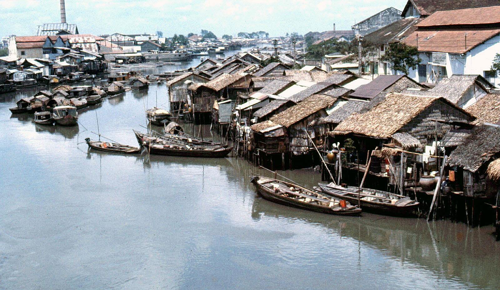 kinh tau hu sai gon