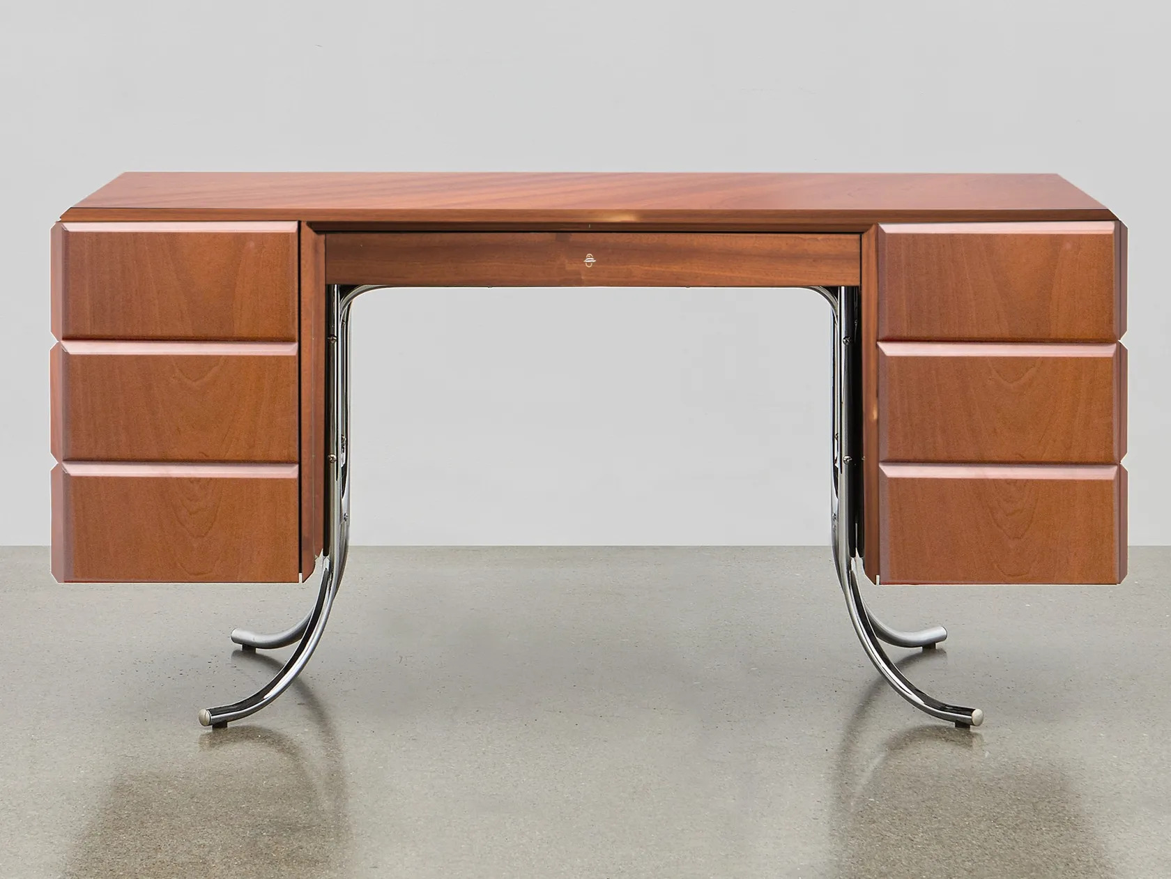 PH Office Furniture & Pianos desk ban lam viec van phong do go