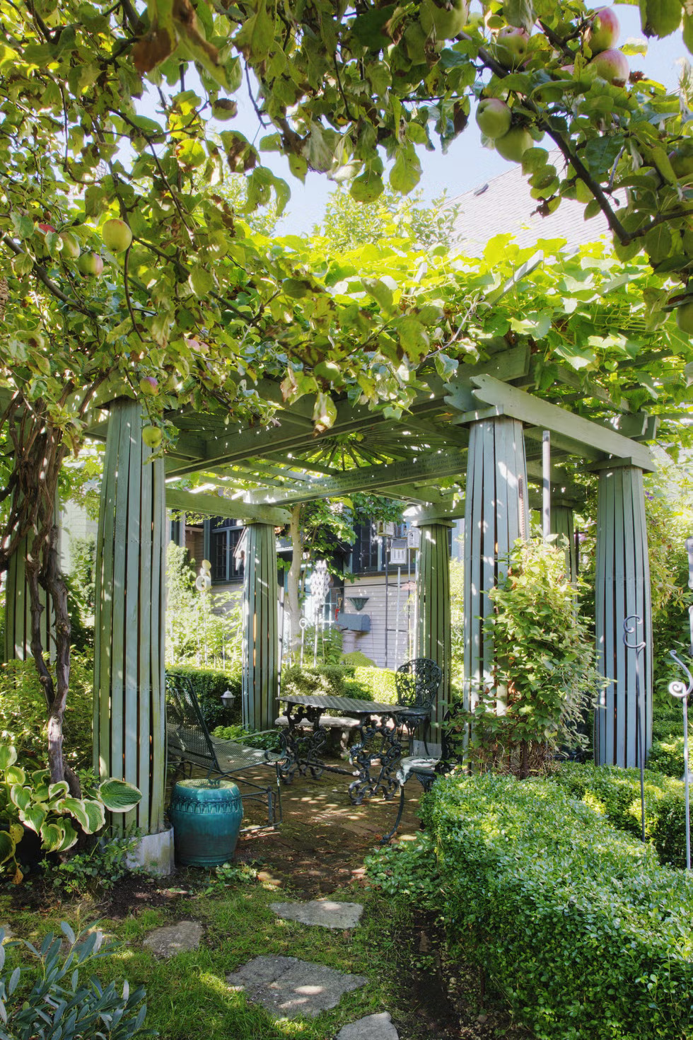 mai hien ngoai troi patio pergola