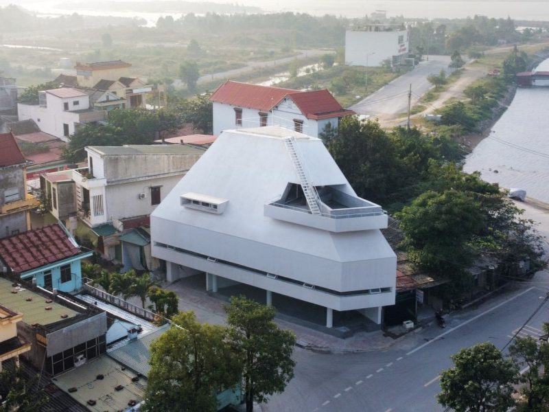 Nhà phố Nam House - Chốn riêng tư trong vỏ bọc kiến trúc vững chãi - H.BD Atelier