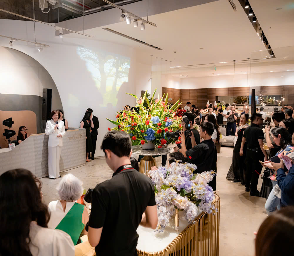 nha xinh showroom do noi that ha noi luong yen