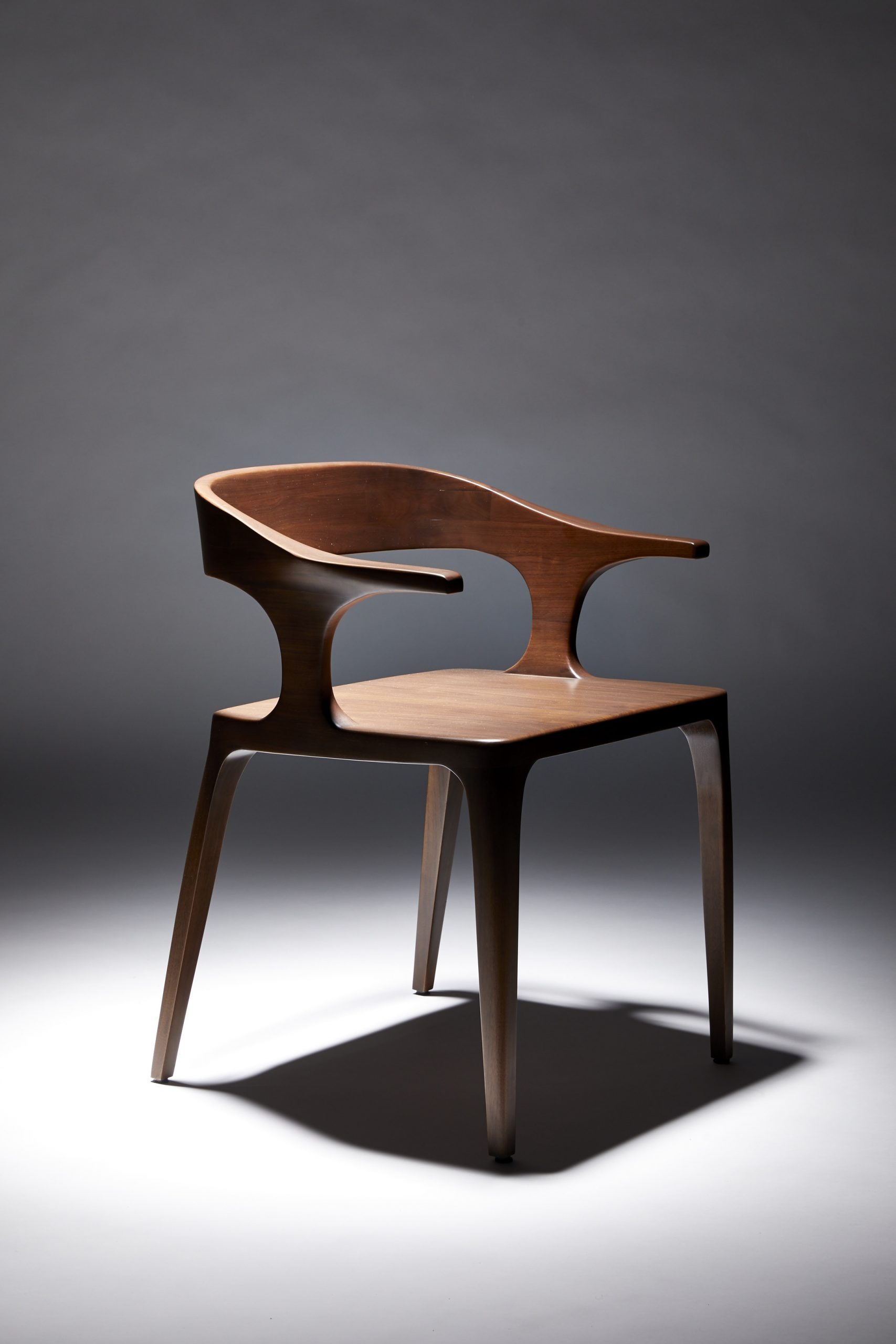 do noi that go oc cho walnut interior EILEEN REDA AMALOU DESIGN