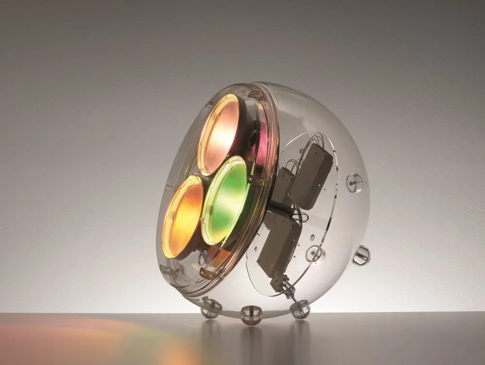 den LED Light Emitting Diode Yang Artemide