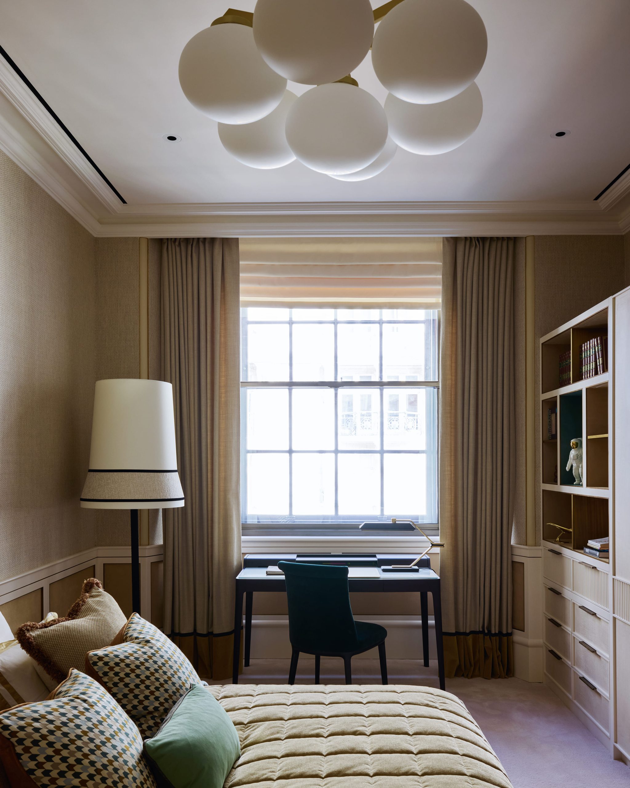 Valeria Senkina can ho London apartment