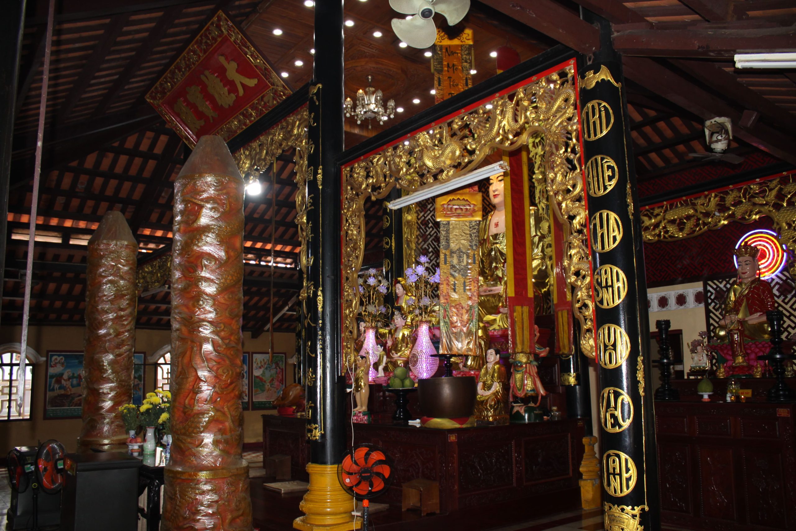 tam bao tam buu 三寶 kien giang chanh dien chua rach gia kien giang