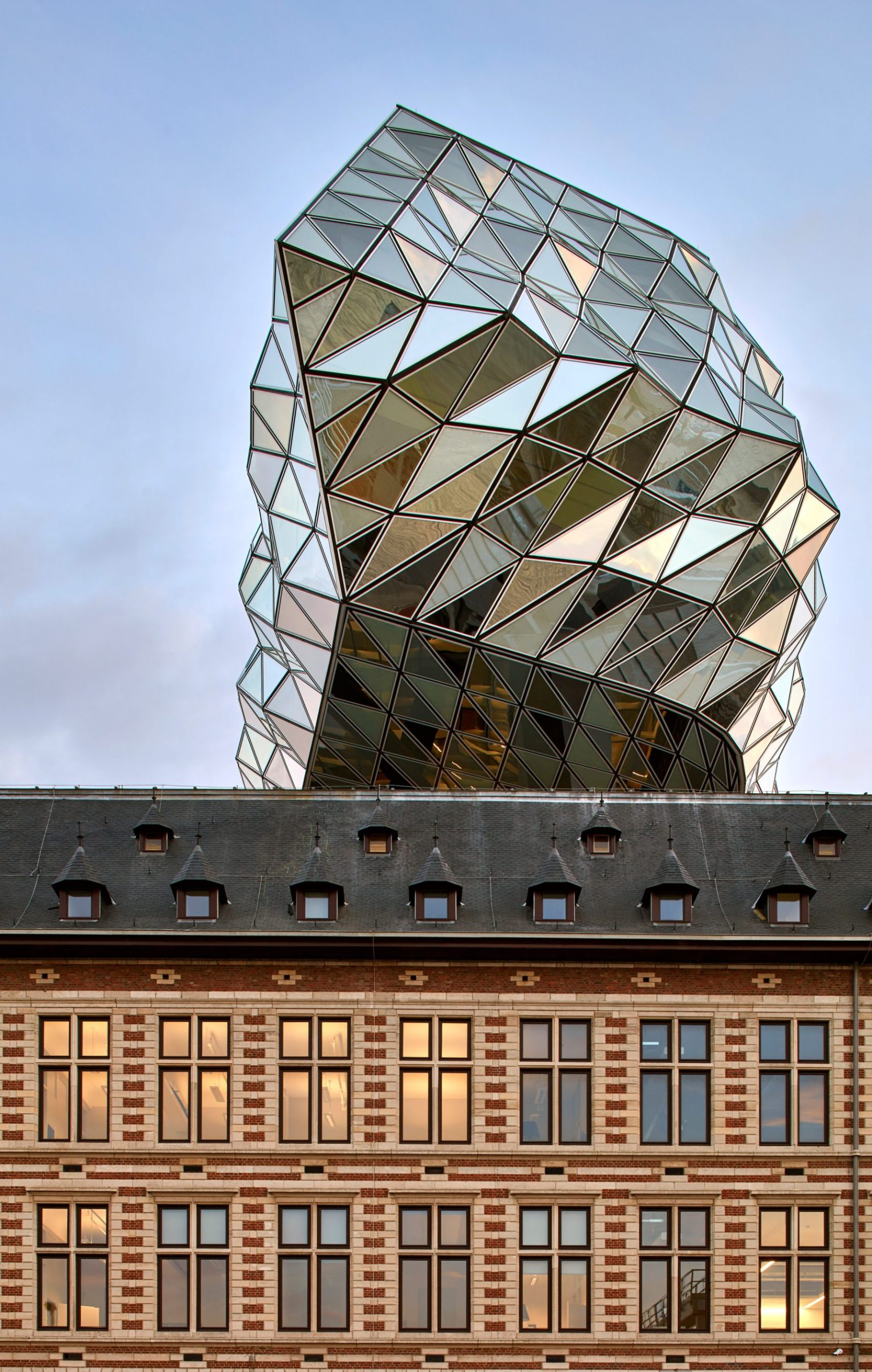 cong trinh kien truc Antwerp Port House Zaha Hadid