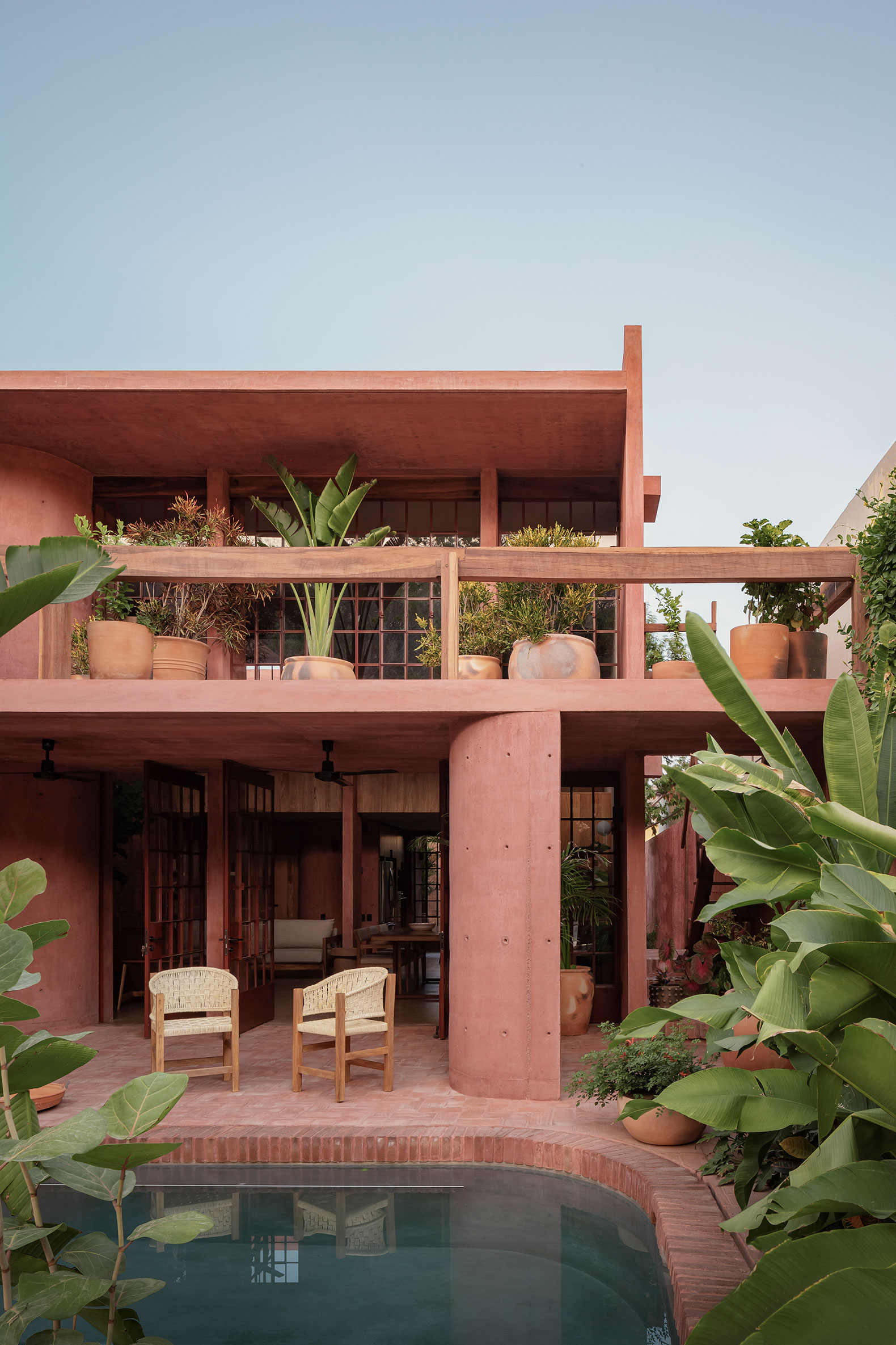 ngoi nha Red House Casa Roja Ángel García Estudio Bahías de Huatulco Oaxaca Mexico