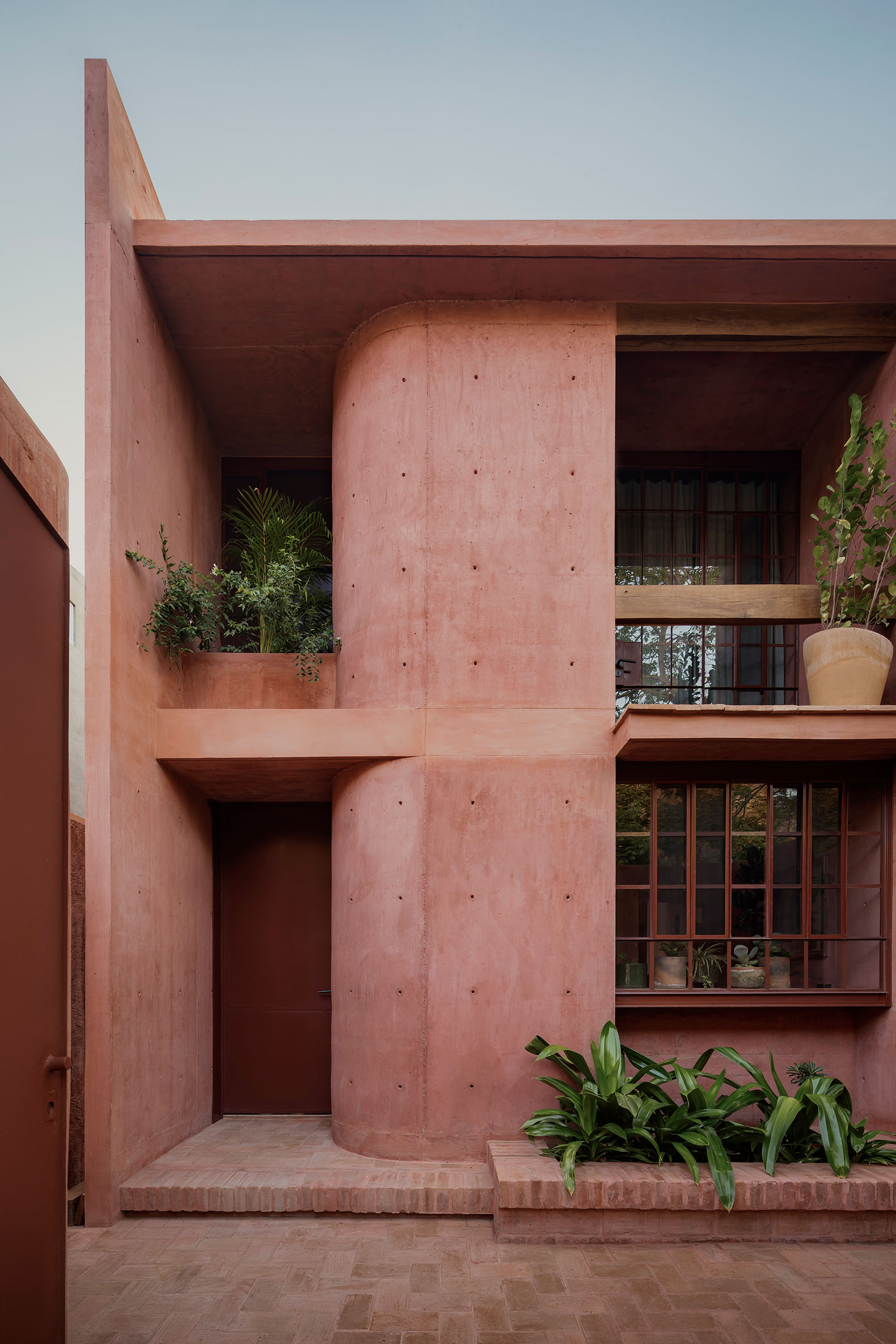 ngoi nha Red House Casa Roja Ángel García Estudio Bahías de Huatulco Oaxaca Mexico