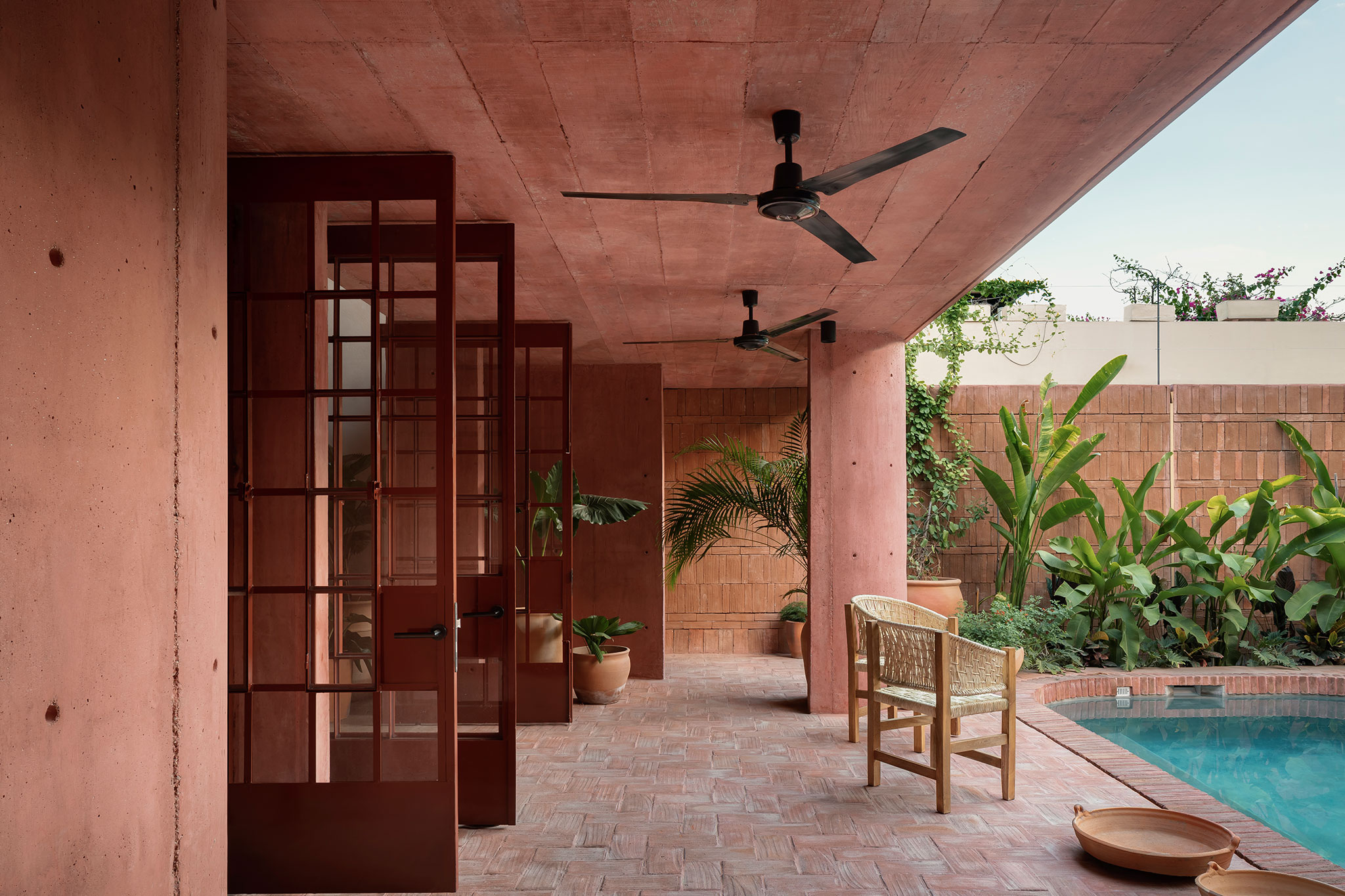 ngoi nha Red House Casa Roja Ángel García Estudio Bahías de Huatulco Oaxaca Mexico